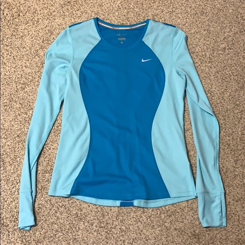 EUC Women’s Nike Running Long Sleeved Tee